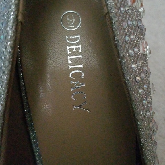 Delicacy Silver glitter and gems high heels sz 9 - Picture 3 of 3